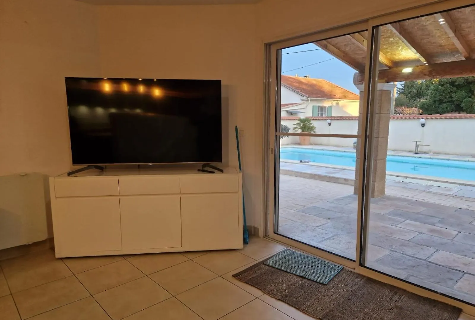 Maison Suites Parentales Piscine Clim Entraigues-sur-la-Sorgue