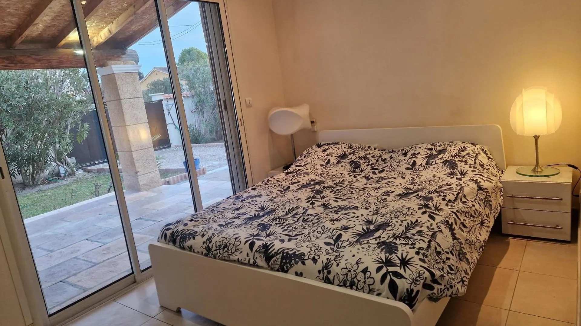 Maison Suites Parentales Piscine Clim Entraigues-sur-la-Sorgue Villa